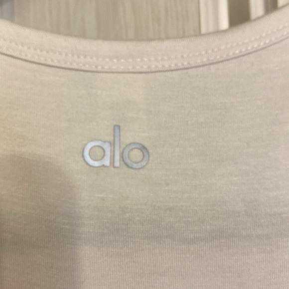 Alo Yoga Cover Tank M - Picture 9 of 9